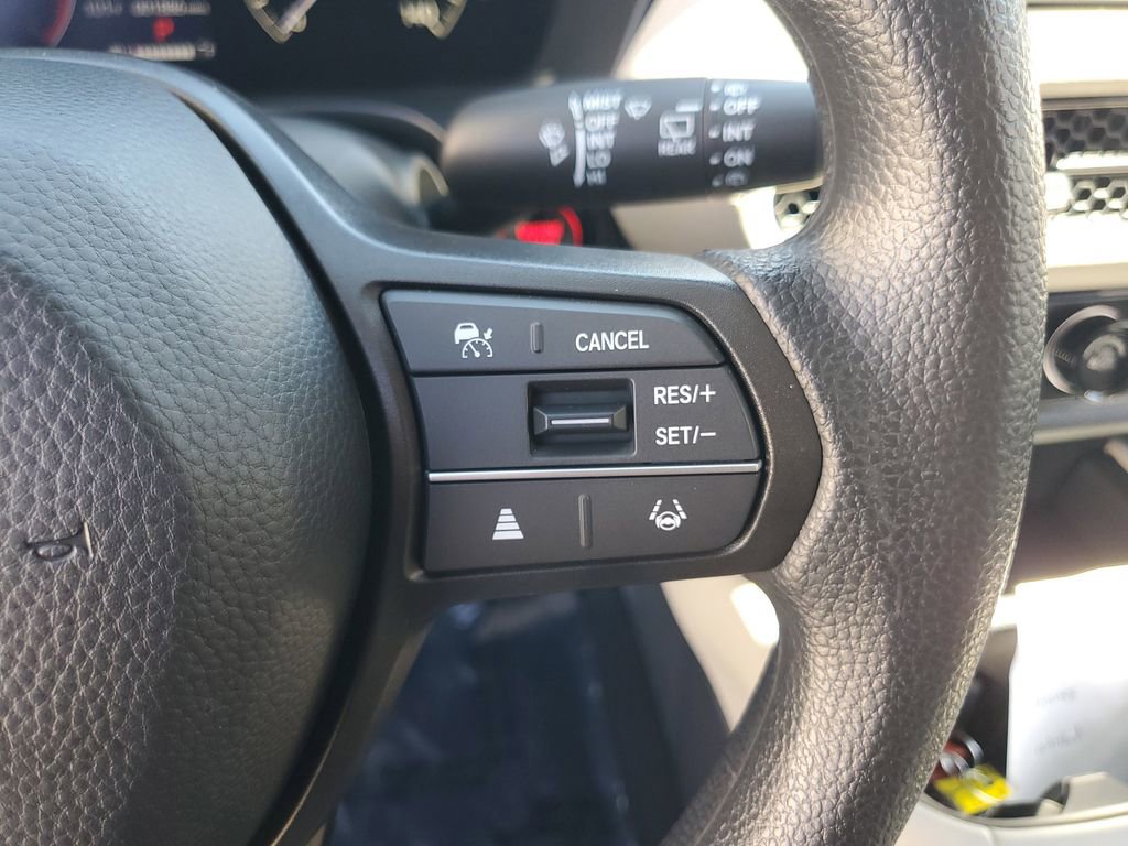 Certified 2026 Honda HR-V LX image 25