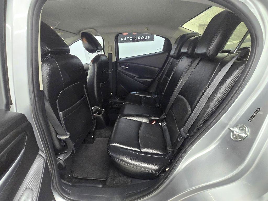 Used 2016 Scion iA FWD image 15