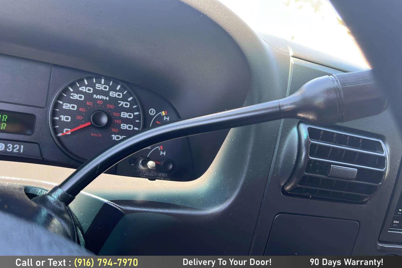 Used 2006 Ford F250 XLT image 16