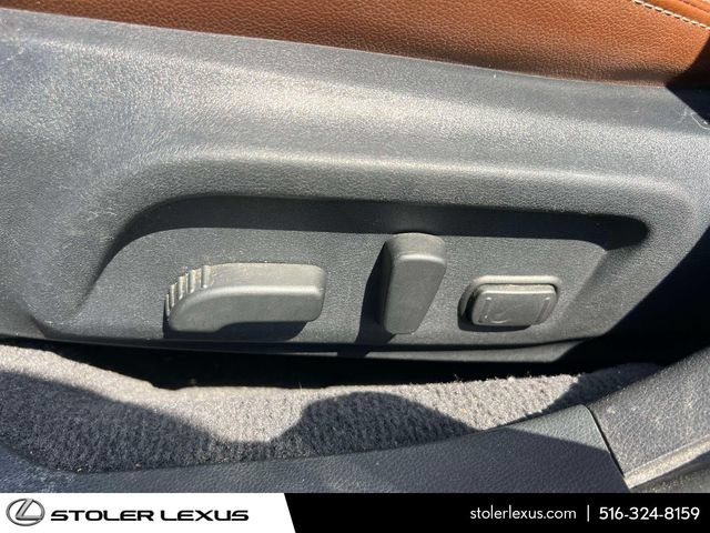 Used 2017 Subaru Outback 2.5i Touring AWD/4WD image 23