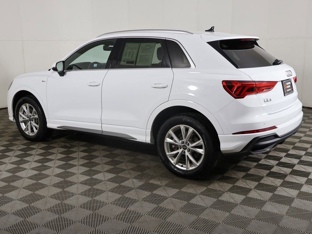 Used 2025 Audi Q3 2.0T Premium image 14