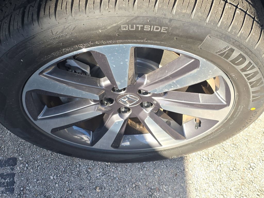 Used 2023 Honda Pilot Elite image 9