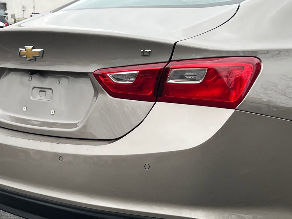 Used 2023 Chevrolet Malibu LT w/ Driver Confidence Package image 6