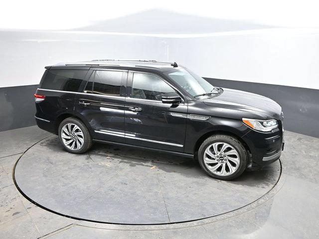 Used 2024 Lincoln Navigator Reserve AWD/4WD image 40