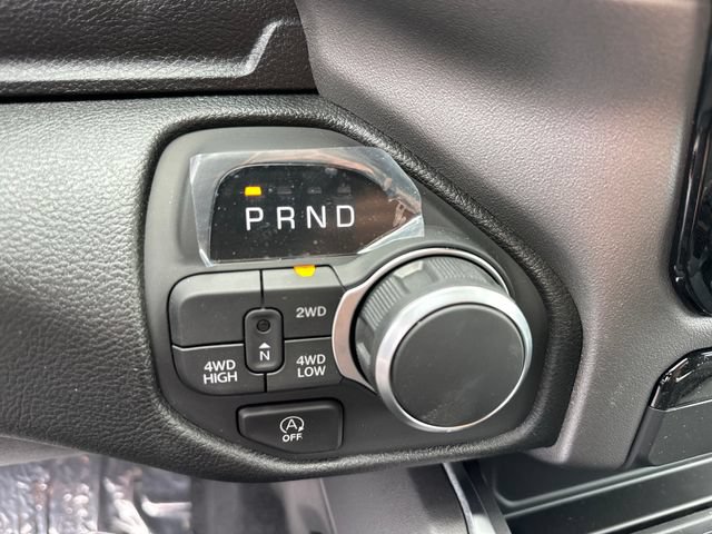 New 2026 RAM 1500 Express AWD/4WD image 22