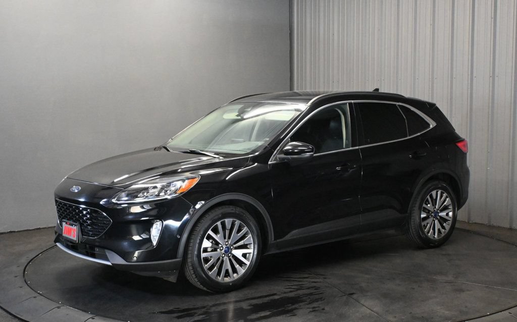 Used 2020 Ford Escape Titanium FWD image 1