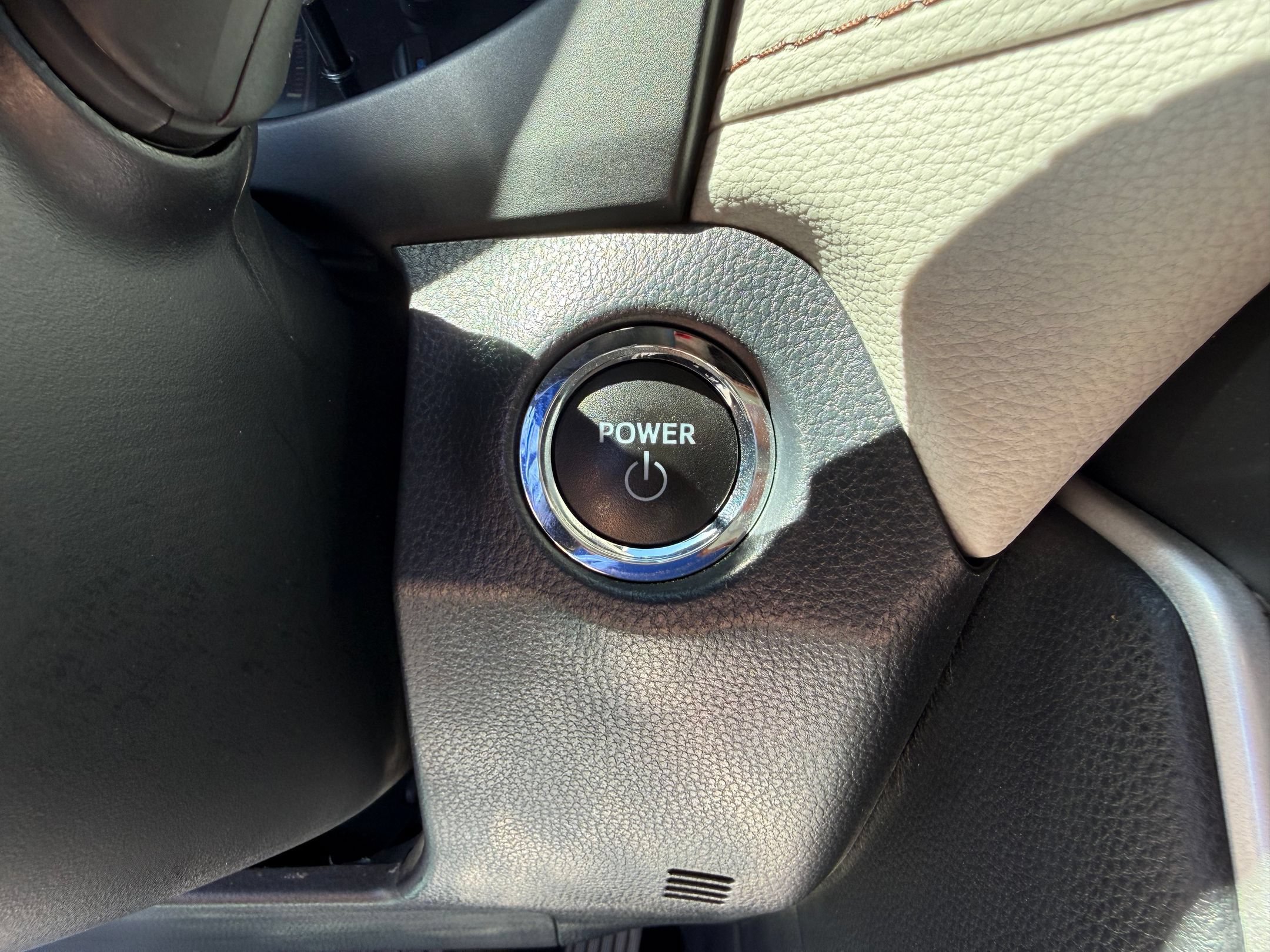 Used 2023 Toyota RAV4 XLE Premium AWD/4WD image 18