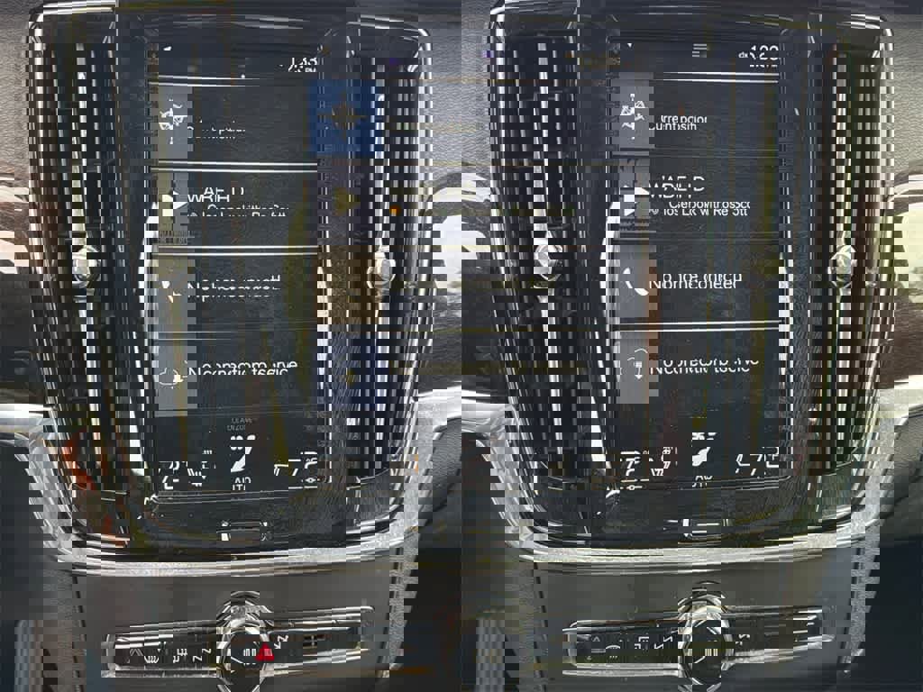 Used 2018 Volvo S90 T6 Momentum w/ Convenience Package image 28