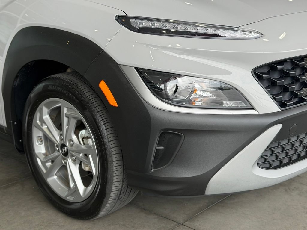 Used 2023 Hyundai Kona SEL FWD image 8