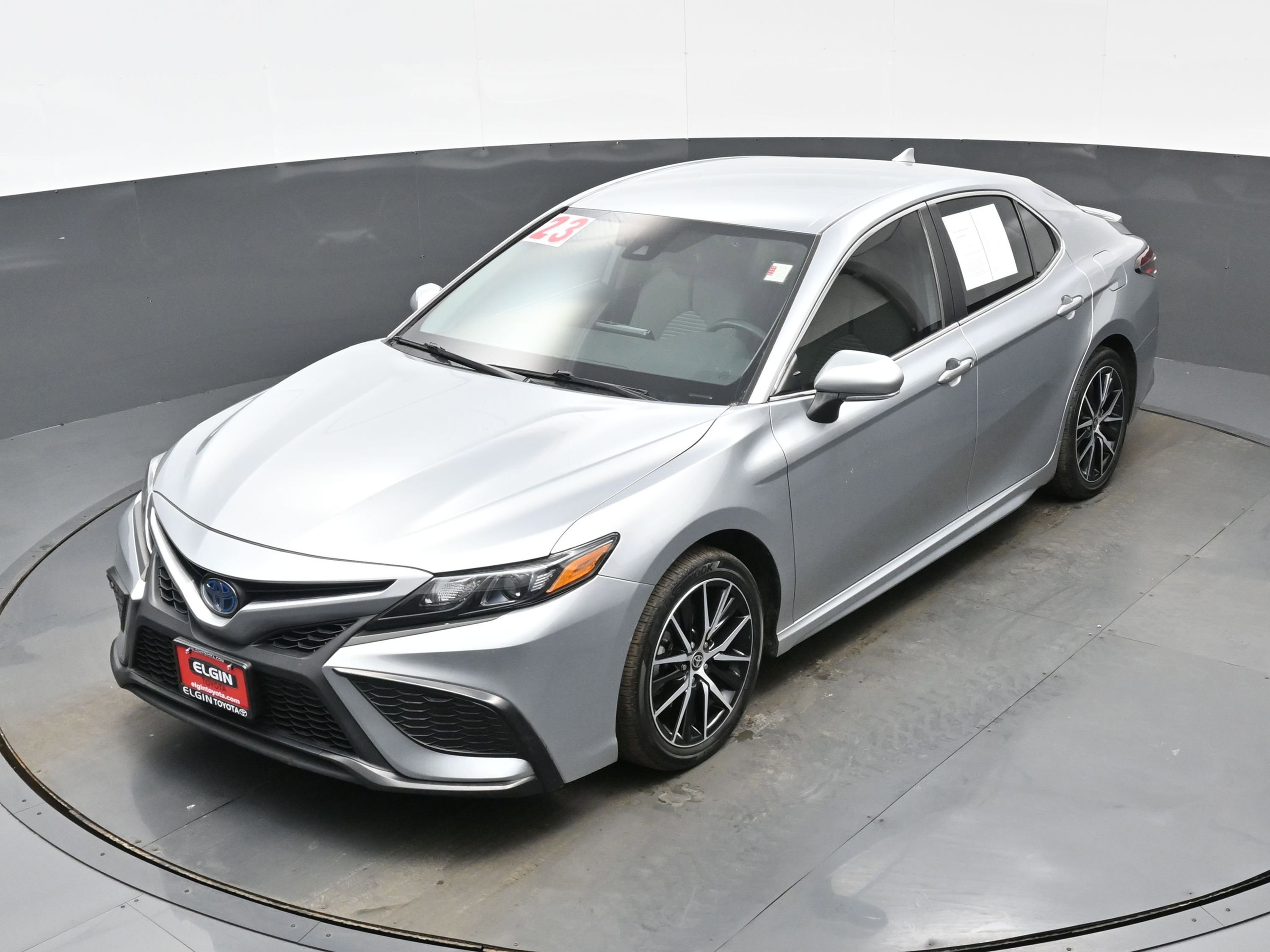 Used 2023 Toyota Camry SE image 35