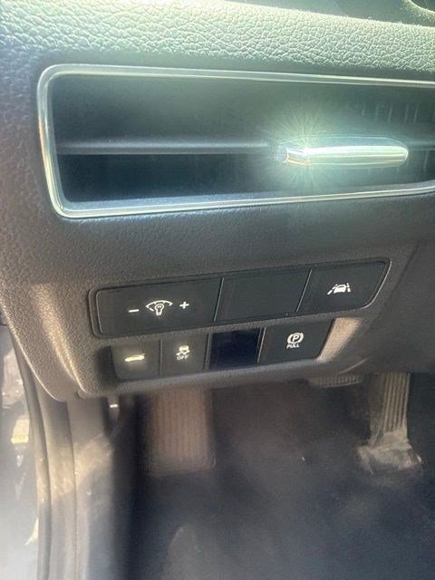 Used 2021 Hyundai Sonata SEL w/ Convenience Package FWD image 13