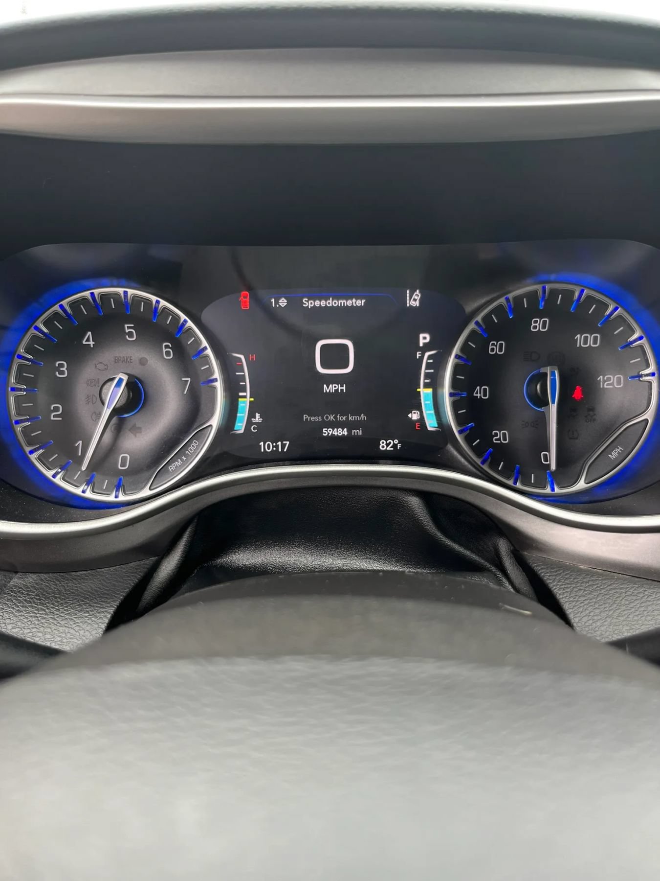 Used 2023 Chrysler Pacifica Touring-L FWD image 38