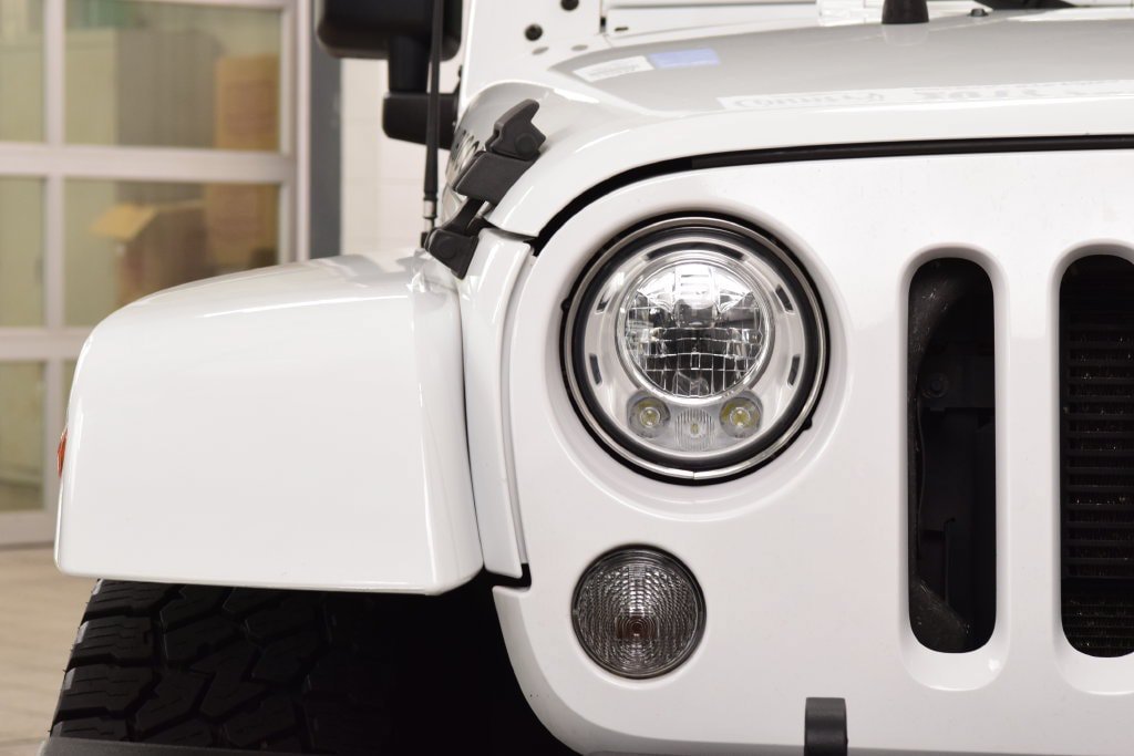 Used 2017 Jeep Wrangler Unlimited Rubicon w/ Cold Weather Group AWD/4WD image 13