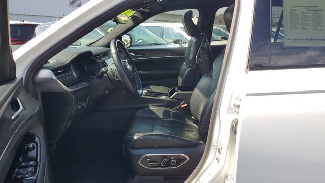 Certified 2021 Jeep Grand Cherokee L Overland w/ Luxury Tech Group IV AWD/4WD image 5