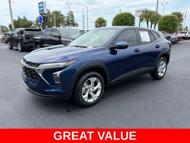 Certified 2024 Chevrolet Trax LS w/ LS Convenience Package FWD image 3