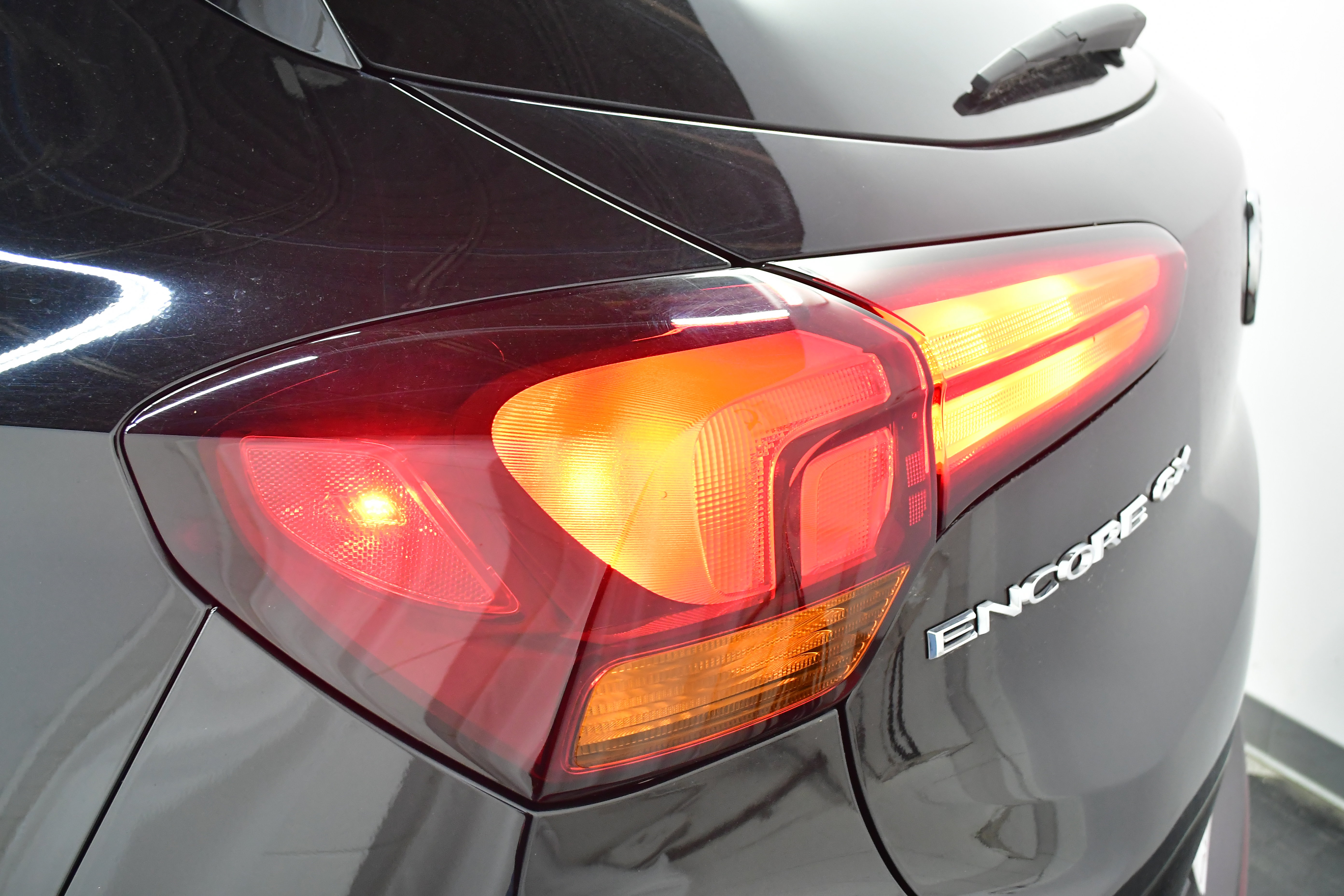 Used 2023 Buick Encore GX Select w/ Sport Touring Package image 42