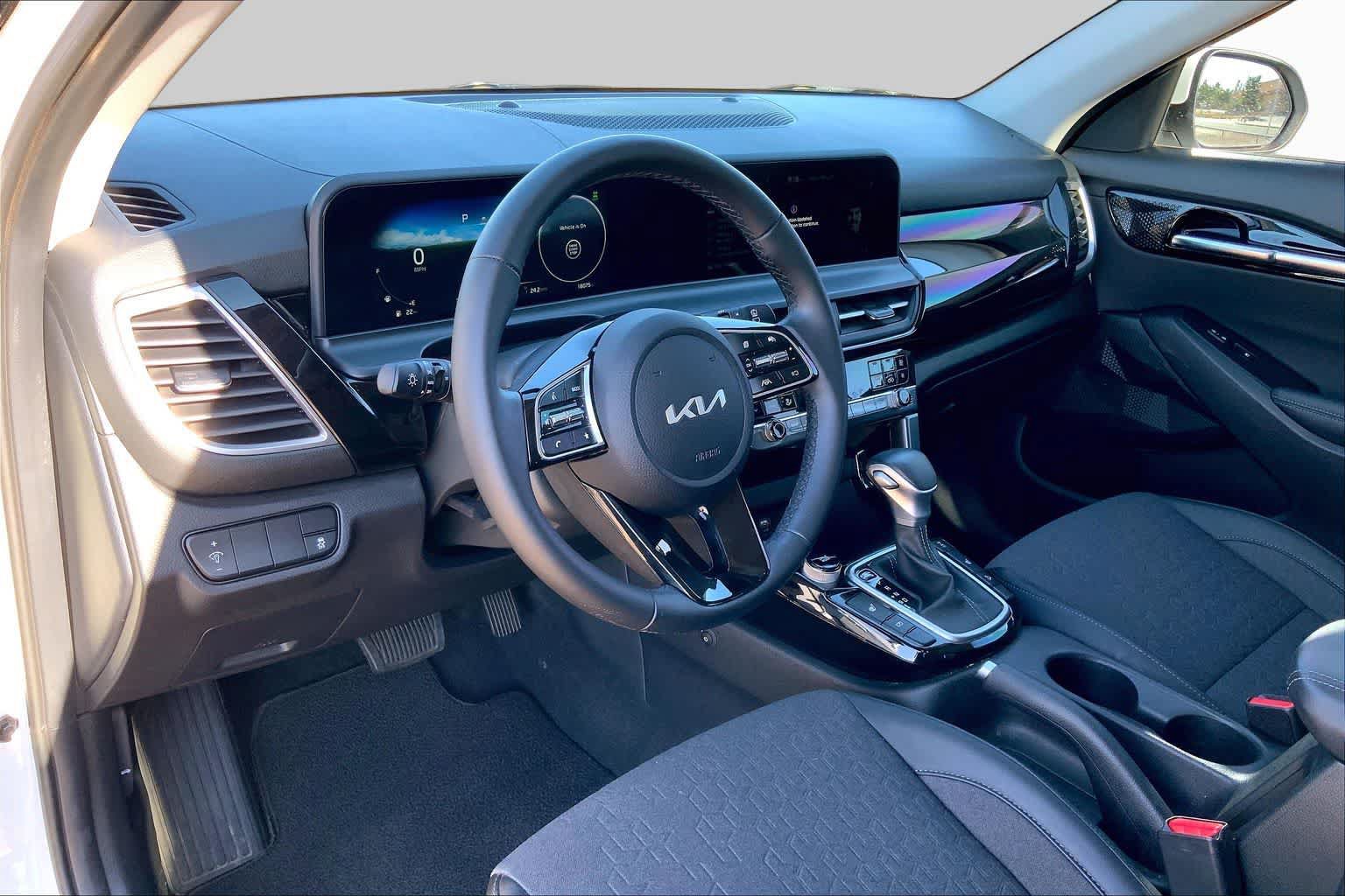 Used 2024 Kia Seltos X-Line AWD/4WD image 18