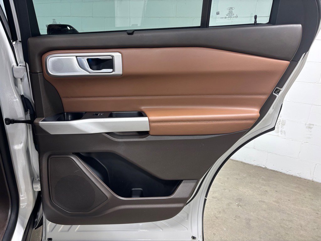 Used 2021 Ford Explorer King Ranch w/ Premium Technology Package image 42