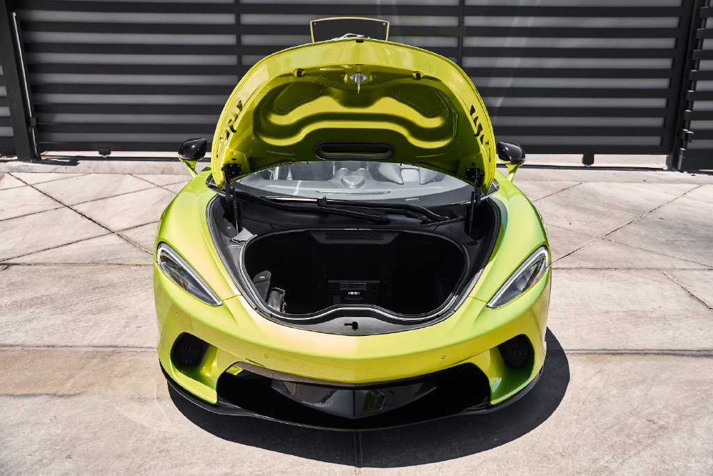 Used 2023 McLaren GT RWD image 16