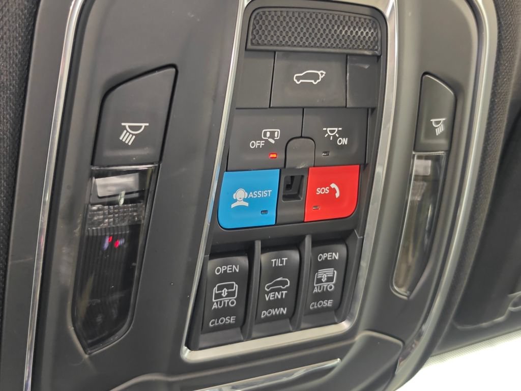 Used 2024 Jeep Grand Cherokee Limited 4xe AWD/4WD image 11