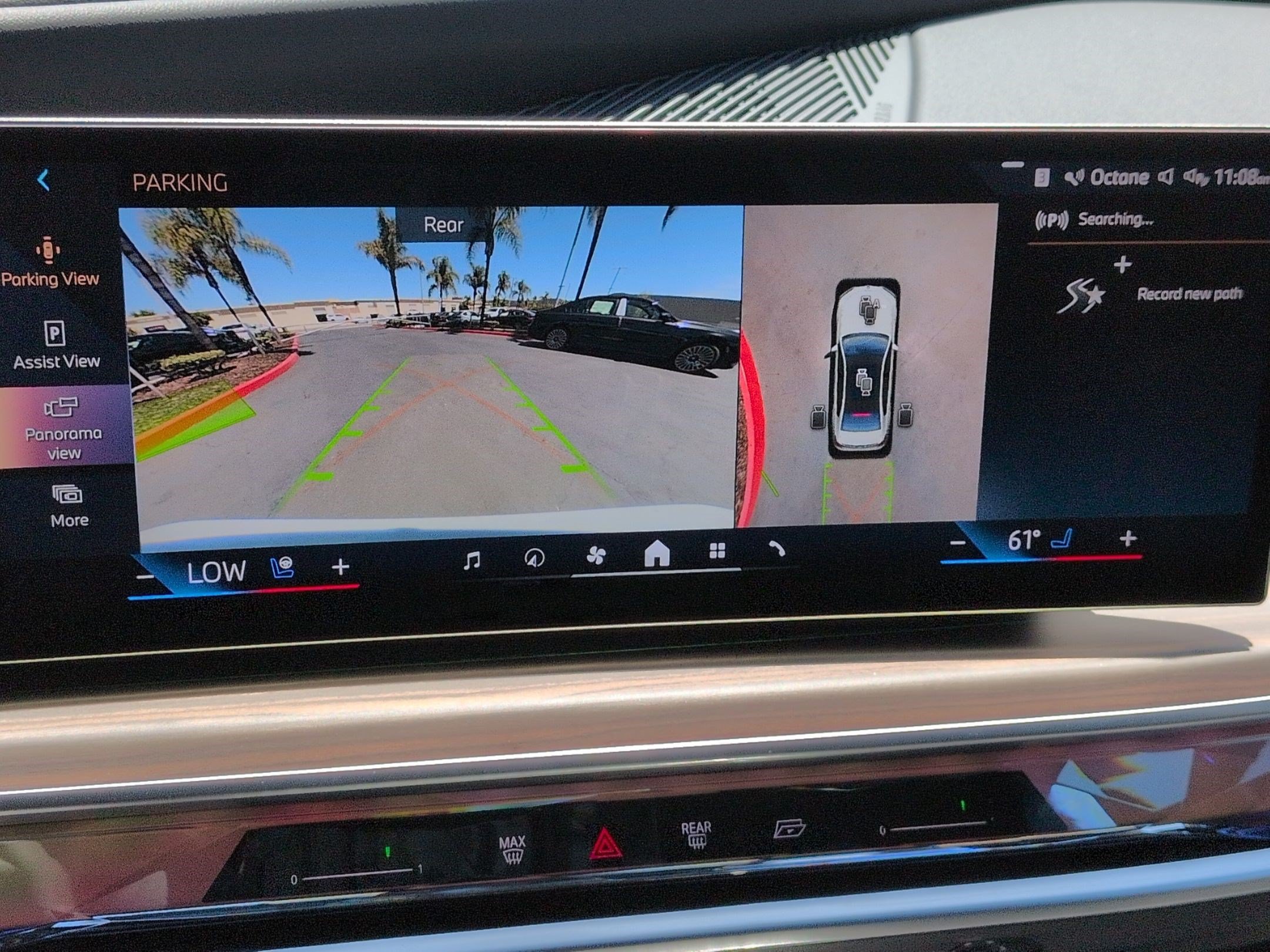 Certified 2025 BMW i7 xDrive60 AWD/4WD image 25