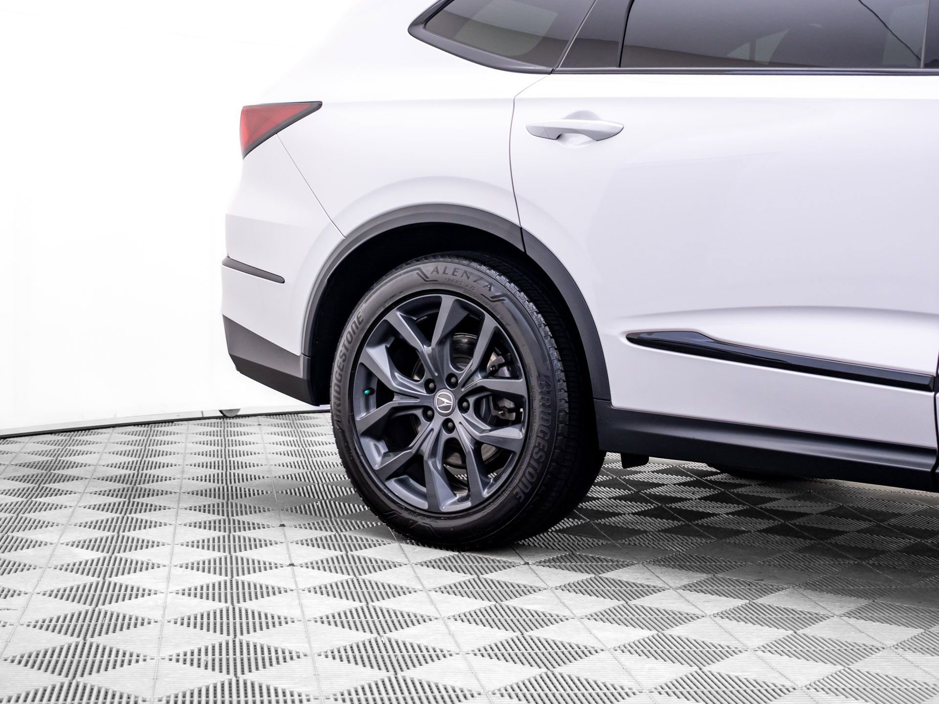 Used 2024 Acura MDX A-Spec image 34