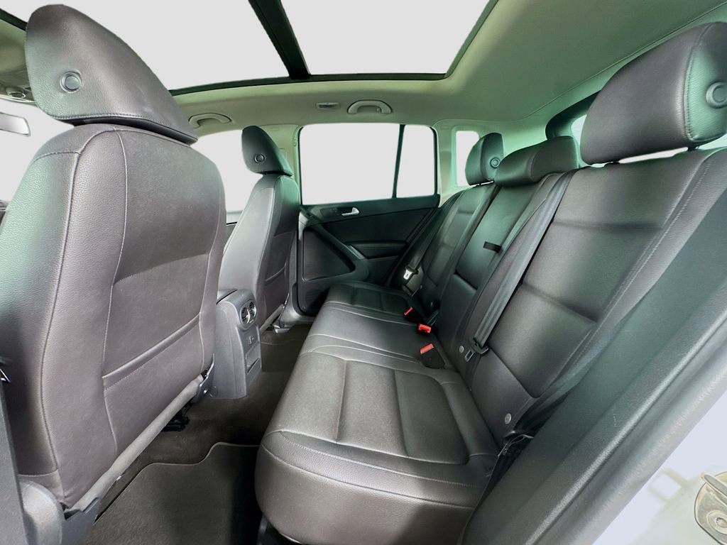 Used 2016 Volkswagen Tiguan SE AWD/4WD image 29