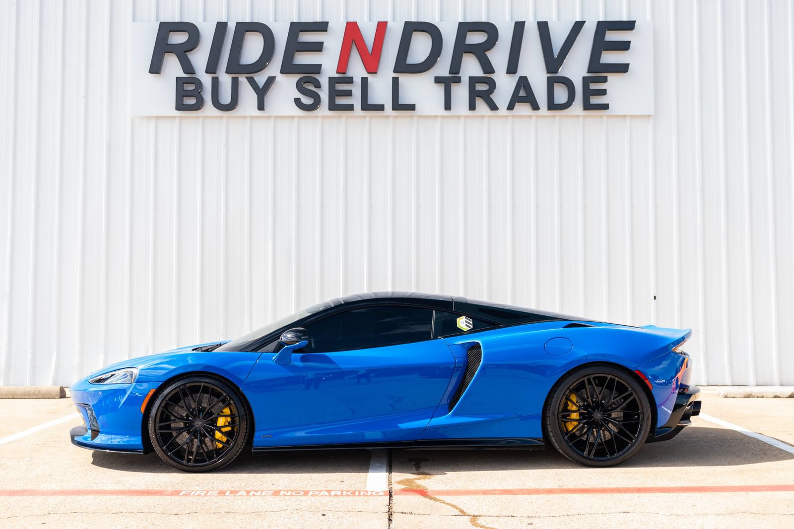 Used 2026 McLaren GTS RWD image 3