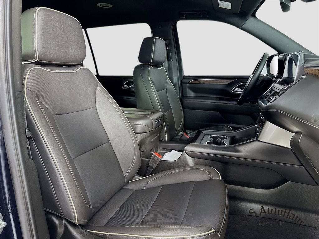 Used 2023 Chevrolet Suburban Premier AWD/4WD image 35