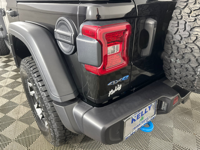 Certified 2024 Jeep Wrangler Unlimited Rubicon 4xe w/ Technology Group AWD/4WD image 30
