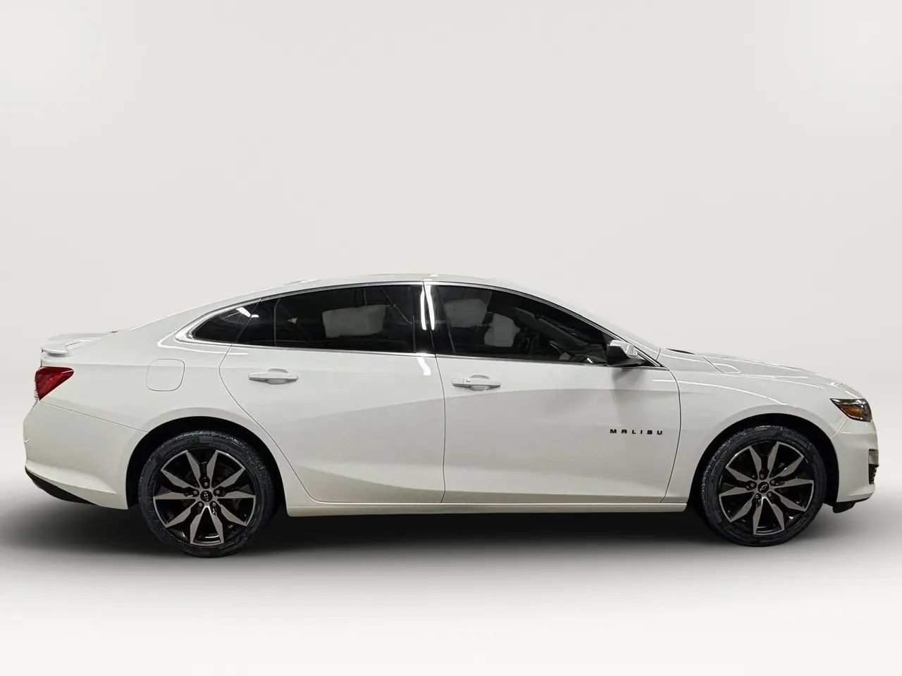 Used 2023 Chevrolet Malibu RS FWD image 6
