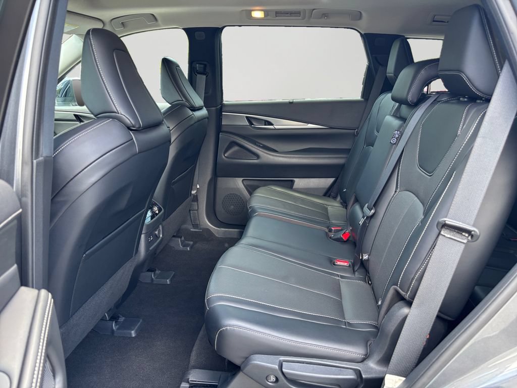 Used 2023 INFINITI QX60 Luxe w/ Cargo Package AWD/4WD image 15