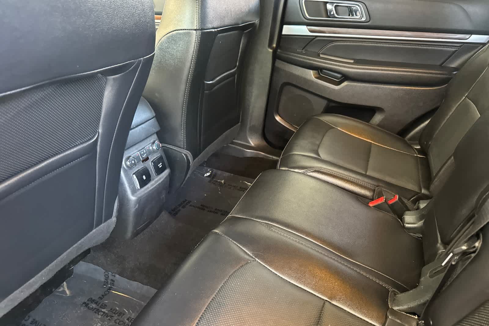 Used 2019 Ford Explorer Limited FWD image 4