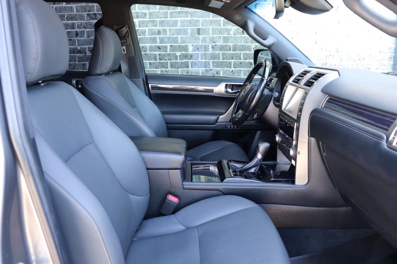 Used 2020 Lexus GX 460 Premium w/ Premium Package image 25