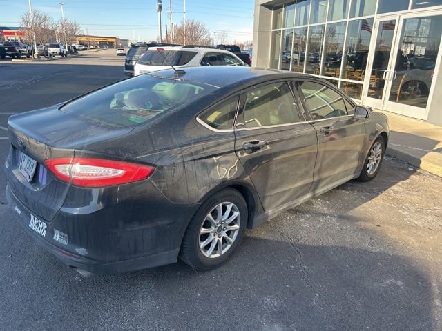 Used 2016 Ford Fusion S image 5