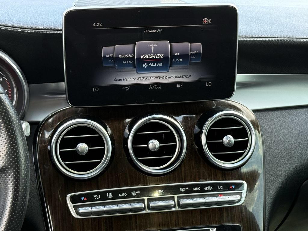 Used 2018 Mercedes-Benz GLC 300 4MATIC image 28