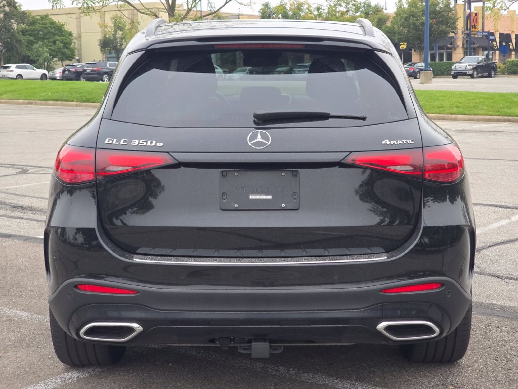 Used 2025 Mercedes-Benz GLC 350e 4MATIC image 16