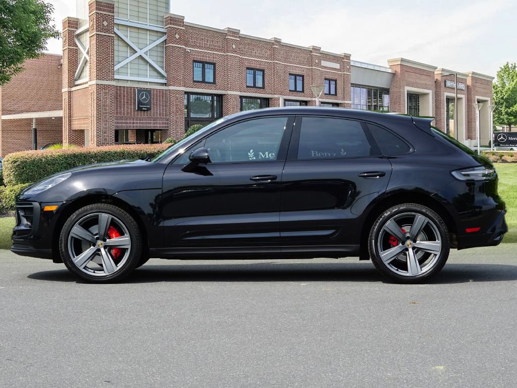 Used 2023 Porsche Macan S AWD/4WD image 8