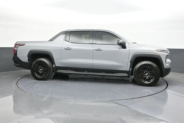 New 2025 Chevrolet Silverado EV LT image 19