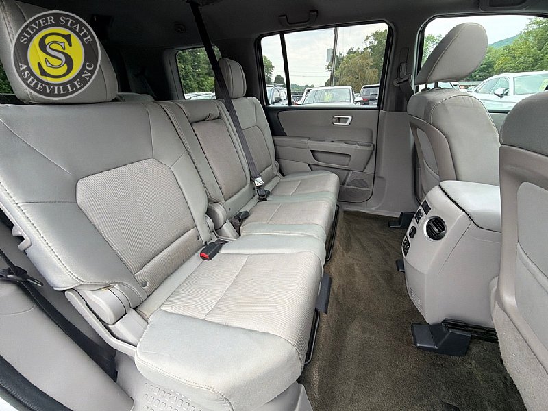 Used 2015 Honda Pilot SE image 19