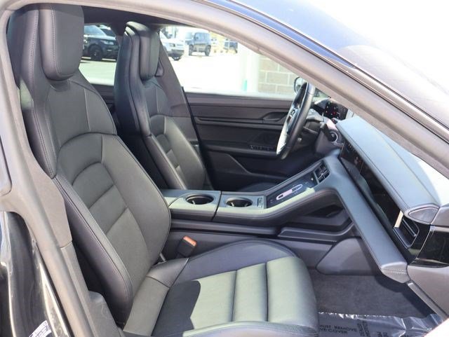 Used 2020 Porsche Taycan Turbo AWD/4WD image 28