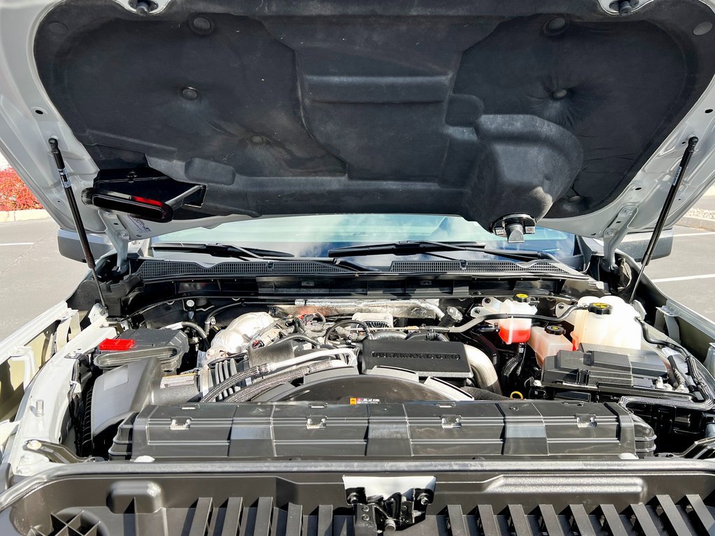 Used 2025 GMC Sierra 2500 AT4 image 15