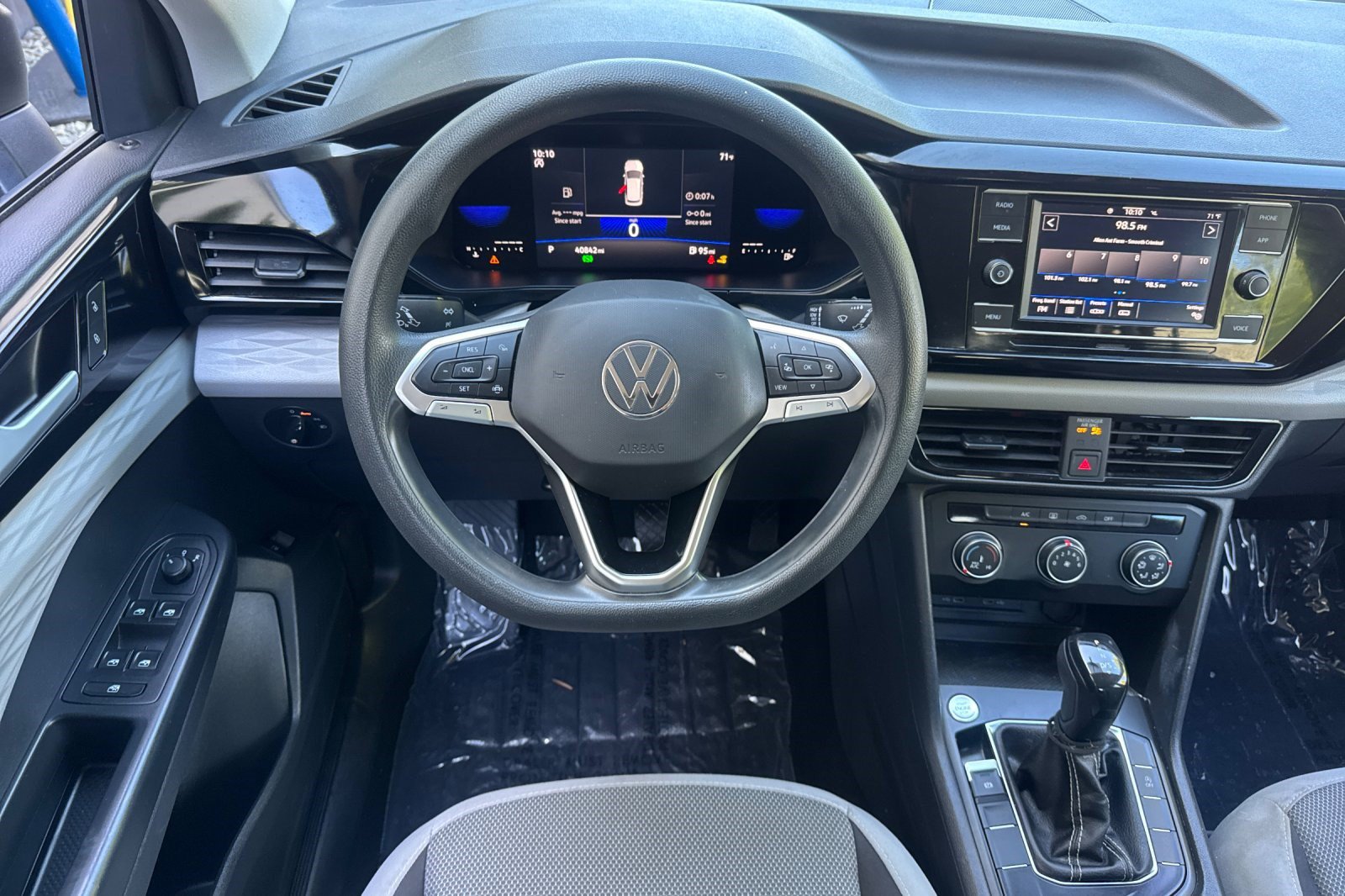 Used 2022 Volkswagen Taos S FWD image 31