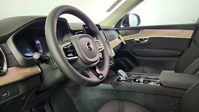 New 2026 Volvo XC90 B6 Core w/ Protection Package AWD/4WD image 12