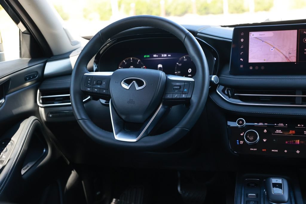 Used 2026 INFINITI QX60 Luxe w/ Cargo Package FWD image 28