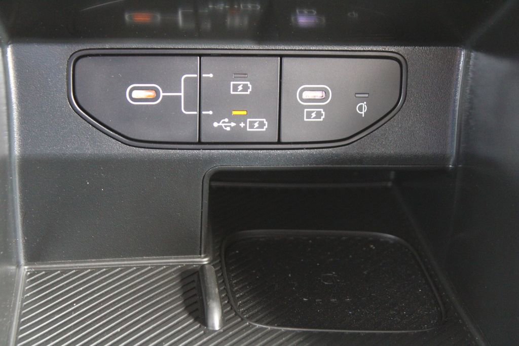 Certified 2025 Kia Sorento S w/ Panoramic Sunroof Package FWD image 40