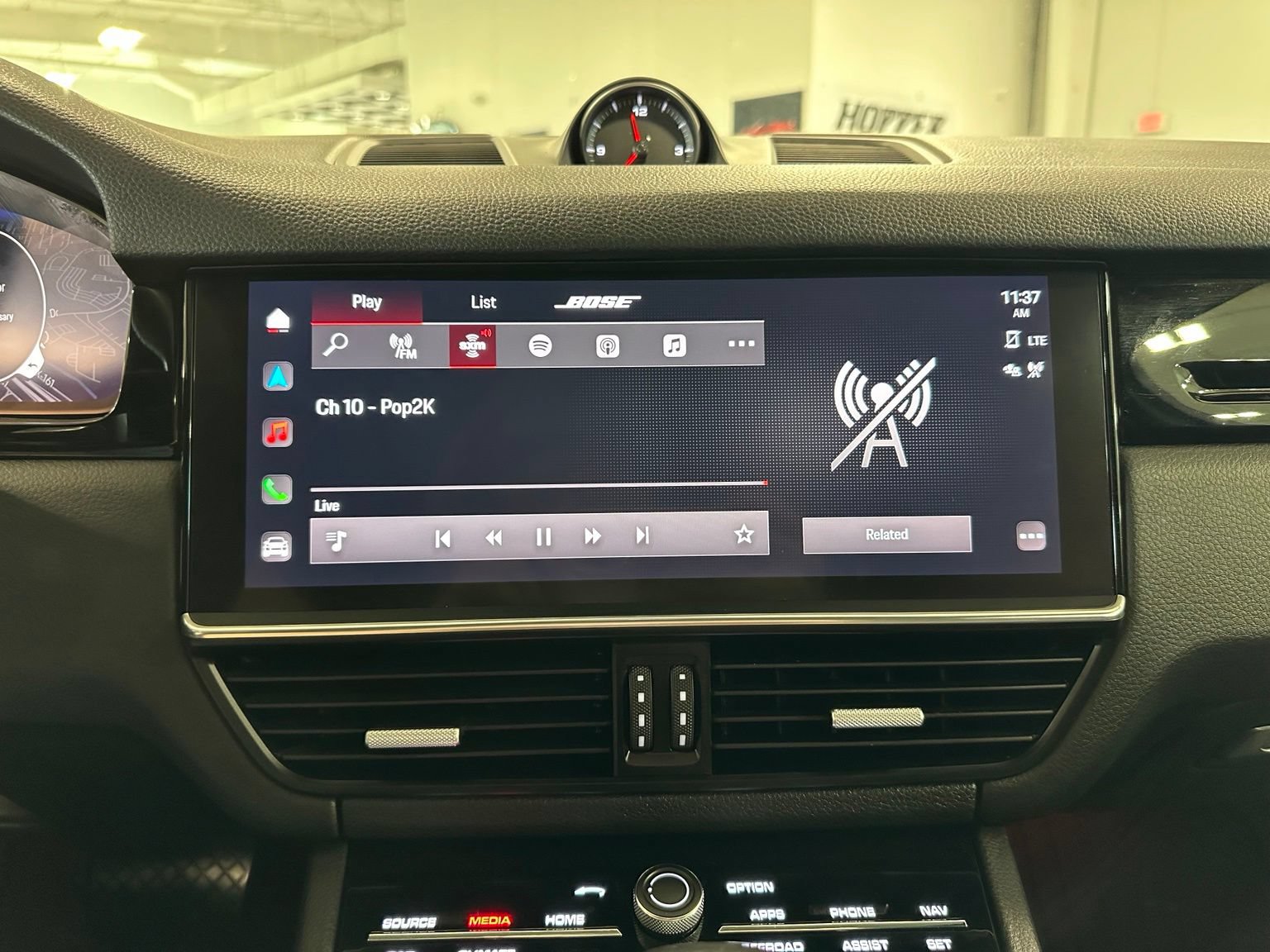 Used 2022 Porsche Cayenne Platinum Edition AWD/4WD image 26