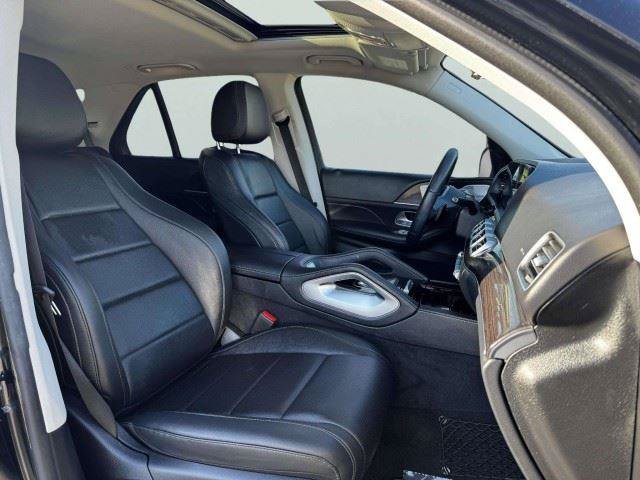 Used 2020 Mercedes-Benz GLE 450 4MATIC w/ Premium Package image 48