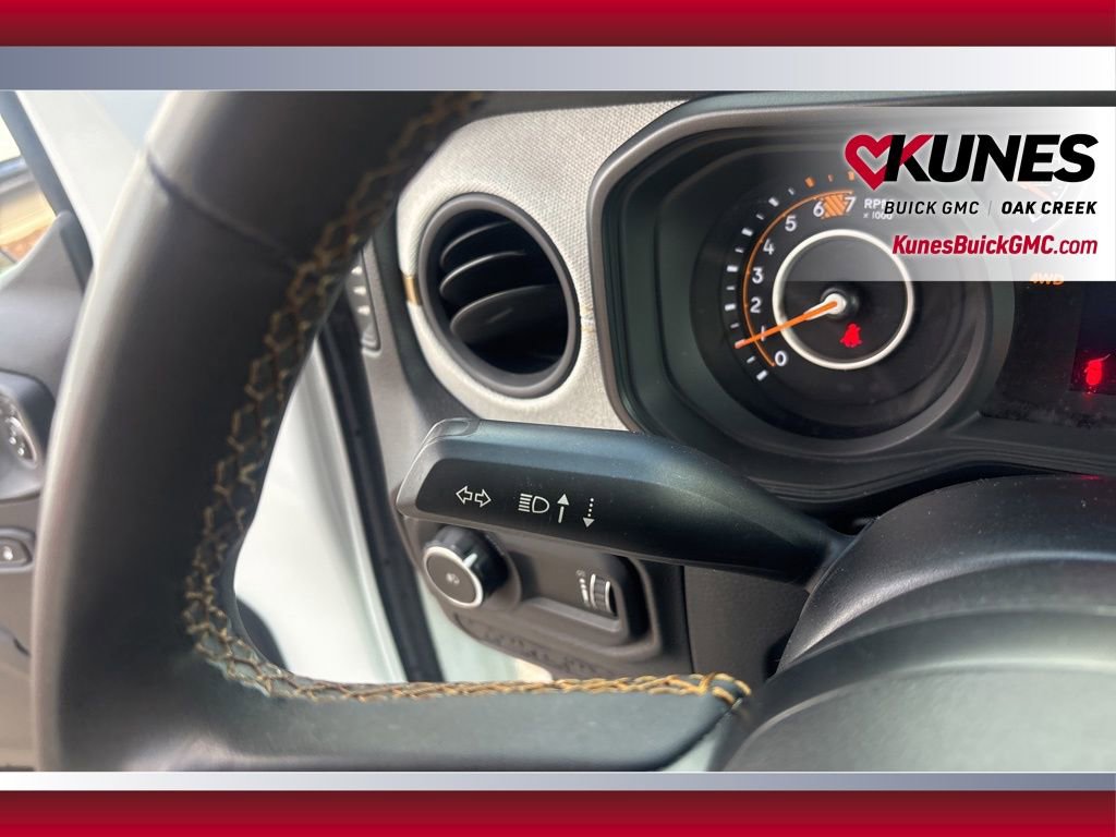 Used 2024 Jeep Wrangler Sport S image 12