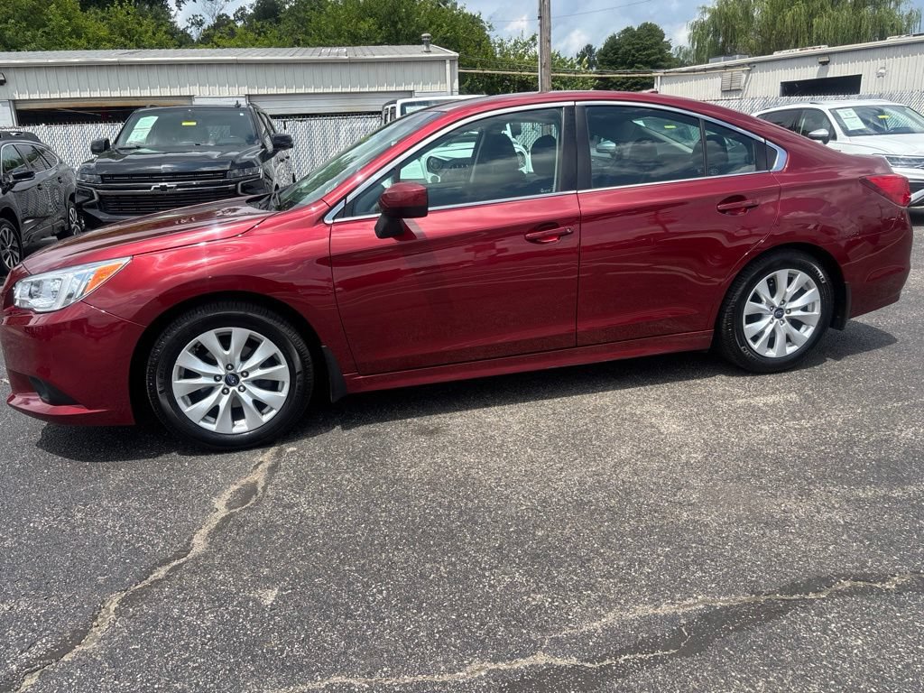 Used 2017 Subaru Legacy 2.5i Premium AWD/4WD image 4